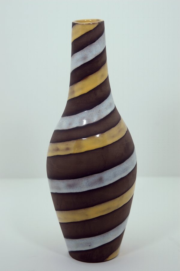 Ingrid Atterberg for Uppsala Ekeby Ribbon Vase