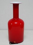 Carnaby 17-inch Red Cased Gul vase