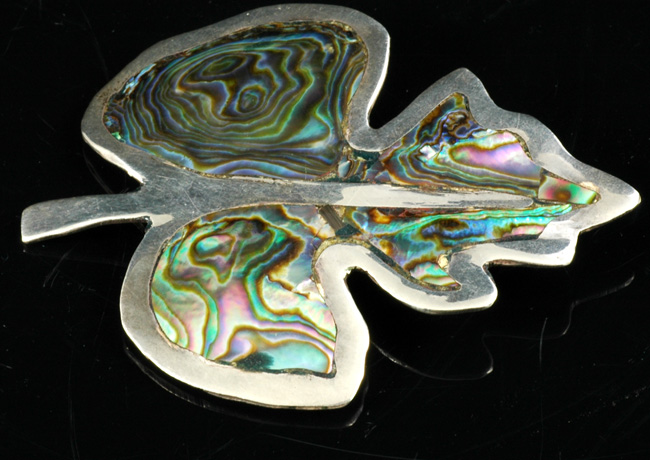 Talleres de Los Ballesteros Iguala Sterling and Abalone Pin