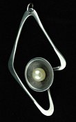 Taxco - Modernist Pearl Pendant - Delphino