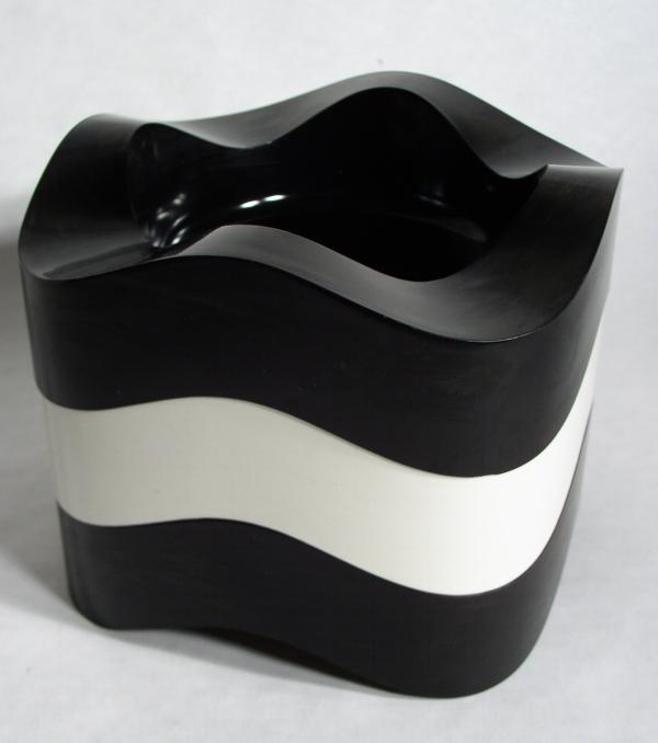 Helit Sinus Ashtray Set