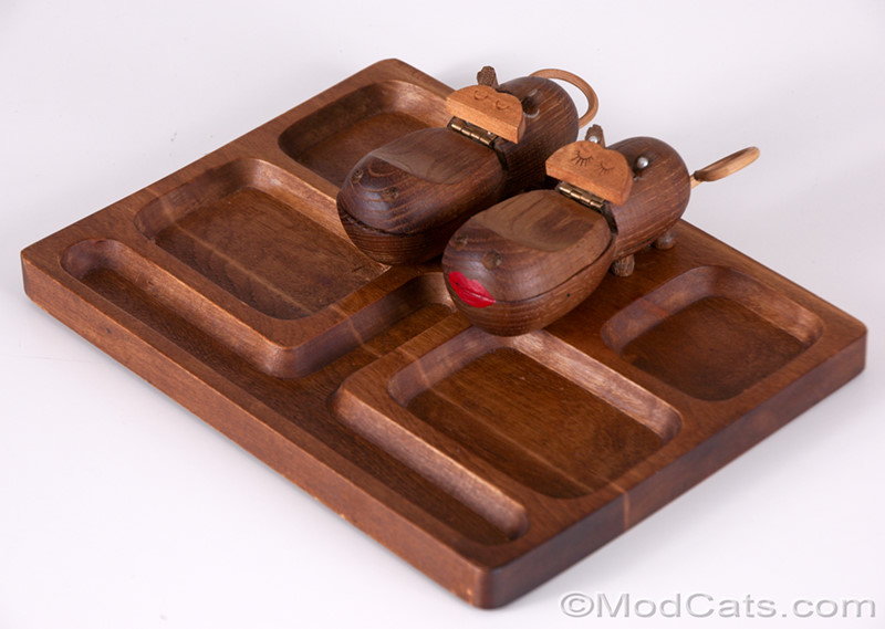 1962 Zoo-Line Hippo Desk Tray
